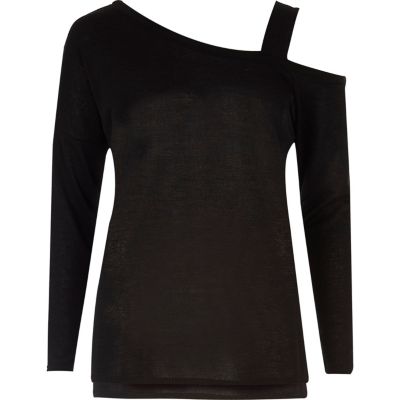 Black knitted asymmetric one shoulder top